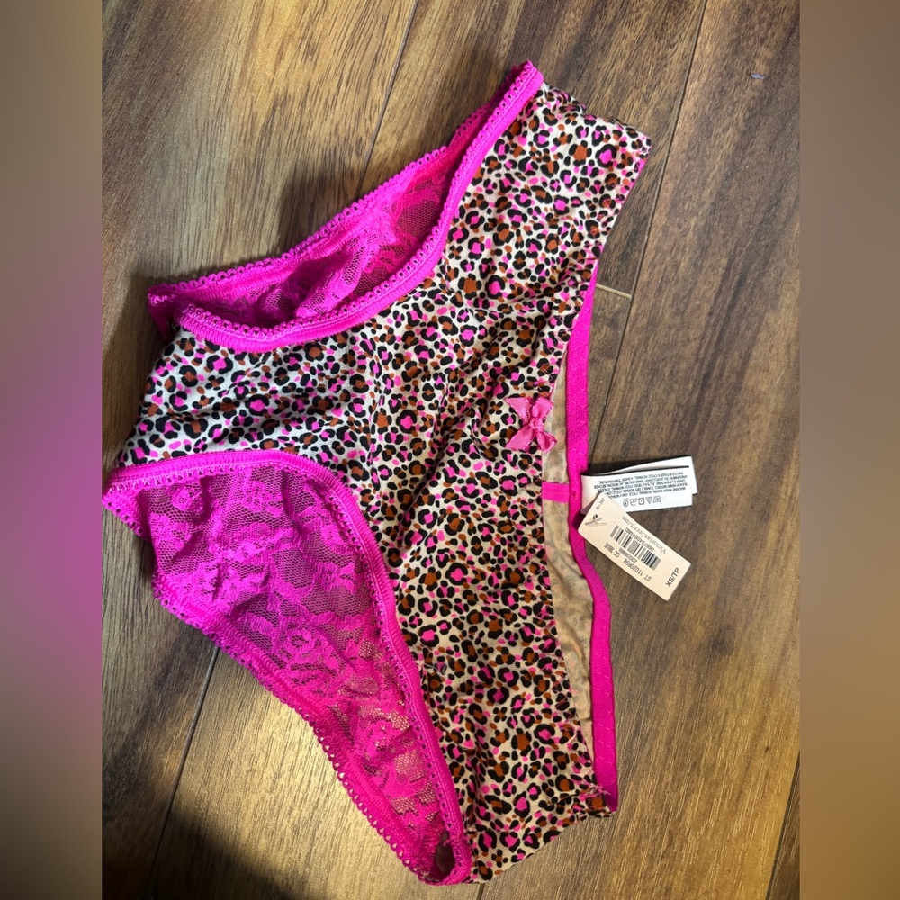 NWT xs Victoria secret panty.